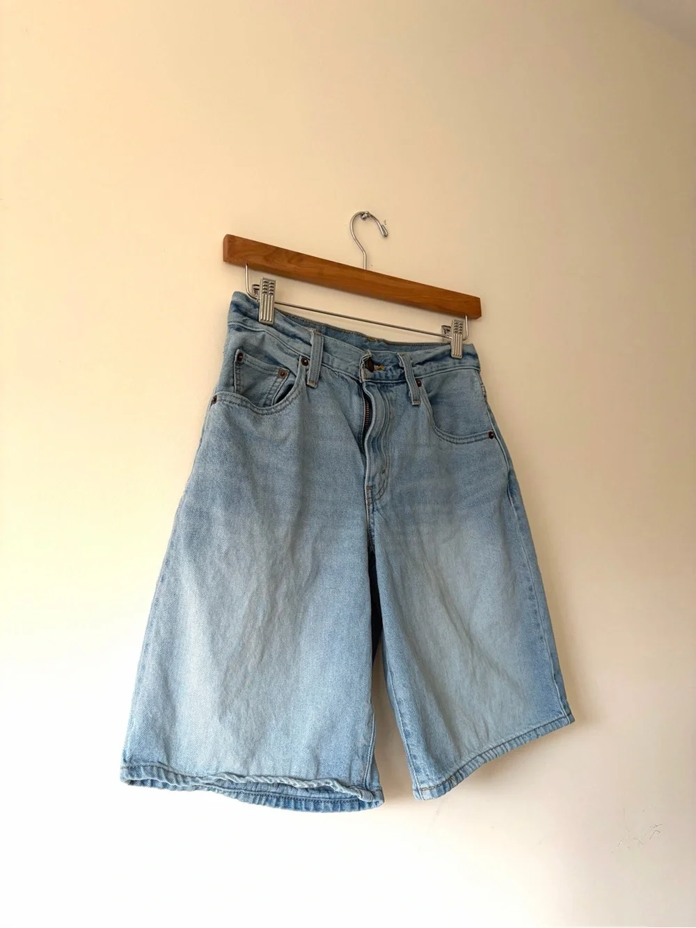Levi’s Baggy Dad Shorts